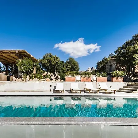 Splendida 116841-102770 Villa San Pantaleo